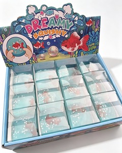 Jouet anti-stress en forme de boule de poisson rouge transparente, fait main, à l'huile de coco, jouet à presser, jouet promotionnel, vente en gros - Product Image 6