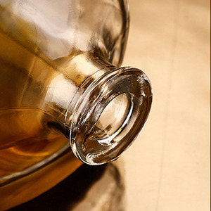 Tùy Chỉnh 500Ml <span class=keywords><strong>700Ml</strong></span> 750Ml 1000Ml Rỗng Matte Hoàn Thành Chai Thủy Tinh Cho Rượu Tinh Thần Dưới Núi Thiết Kế Nút Chai Cho <span class=keywords><strong>Whiskey</strong></span> - Product Image 4