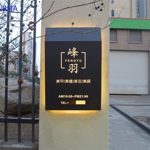 Insegna Luminosa LED Personalizzata per Esterni, Cartello Pubblicitario Decorativo in Acrilico e Metallo - Product Image 1