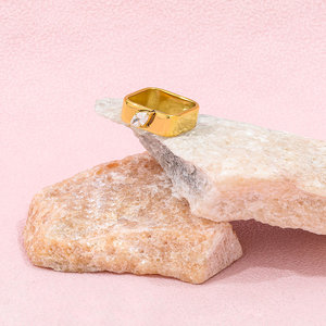 Fenny 18K placcato oro all'ingrosso impermeabile alla moda geometrico quadrato occhio di cavallo Zirconia anello in acciaio inox tendenza per le donne - Product Image 3