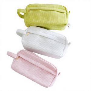 Trousse de Maquillage Géométrique Personnalisée en Velours Côtelé Épais avec Fermeture Éclair, Sac Cosmétique Tendance pour Filles, Rangement Portable de Voyage - Product Image 4