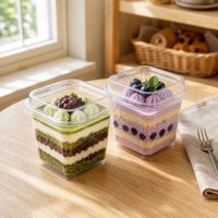 Gobelet carré en PET transparent pour mousse, récipient alimentaire de qualité supérieure avec couvercle hermétique, idéal pour la pâtisserie, la restauration et les fêtes