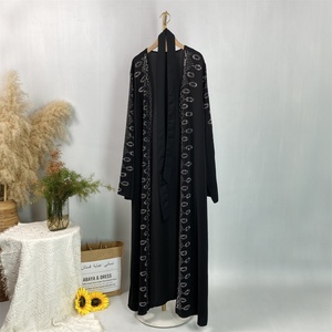 1423+1424+1431 #   Abaya noire de luxe avec des motifs scintillants et des strass, design populaire pour femmes musulmanes, abaya de Dubaï - Product Image 5
