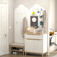 Organisateur mural en bois robuste à grille, étagères à trois niveaux multifonctions avec crochets pour ustensiles de cuisine et outils de garage