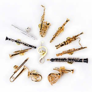 Broche de Instrumento Musical en Miniatura, Saxofón, Trompeta, Trompa, Violín, Adorno para Escritorio, Decoración para el Hogar, Regalo para Amantes de la Música - Product Image 1