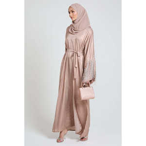 Luxury Rose Mist Conjunto de cuatro piezas <span class=keywords><strong>para</strong></span> <span class=keywords><strong>mujer</strong></span> Adornado Pearl Tassel Cuff Open Abaya usado <span class=keywords><strong>en</strong></span> la parte superior del <span class=keywords><strong>brazo</strong></span> - Product Image 2