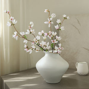 好評販売中 ホワイトピンク 人工シルククロス マグノリアの枝 ロングステム 結婚式 クリスマス イースター バレンタインデー フラワー - Product Image 1