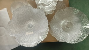 Bol à fruits en verre texturé de 9,5 pouces / 11 pouces / 11,8 pouces avec piédestal et bord festonné, pour servir des collations et des fruits sur la table à manger, pour la cuisine - Product Image 6