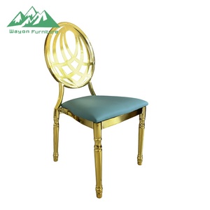 Sedia da banchetto Wayon Luxury in acciaio inossidabile dorato con cuscino blu, schienale geometrico tagliato al laser e gambe in bambù - Product Image 2