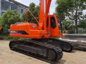 Livraison gratuite – Excavatrice sur chenilles hydraulique d'occasion Doosan DH220-7 de qualité supérieure – Équipement de construction hydraulique pour l'ingénierie - Product Image 3