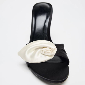 Logo personalizzato Sexy Slip on tacchi da donna con fiori di seta nera sottile Stiletto larga larghezza tacchi alti scarpe da donna - Product Image 2