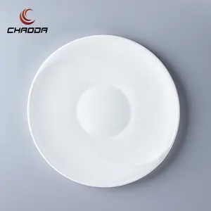 북유럽 디자인 일반 흰색 세라믹 플레이트 10 인치 도자기 메인 플레이트 레스토랑 장식 고급 도자기 접시