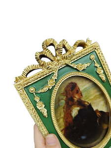 Cadre <span class=keywords><strong>photo</strong></span> en résine vert et or de style européen de luxe sur mesure haut de gamme avec sculpture en relief 3D et <span class=keywords><strong>verre</strong></span> pour la décoration de la maison - Product Image 4