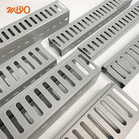 Boîte de gestion de fil en PVC fabriquée en Chine 100*50 conduit de câbles tuyaux de goulotte d'extrusion en plastique solide organisateur de câble bureau pour divers