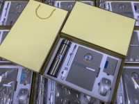 Precio bajo 2024 Nueva Idea Juego de regalo de negocios Evento corporativo Regalo de apertura Juego de regalo de Taza Termo creativa