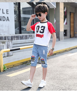 Vente en gros de vêtements pour enfants, nouveaux modèles, ensembles de vêtements pour garçons, t-shirt et short en jean pour hommes - Product Image 2