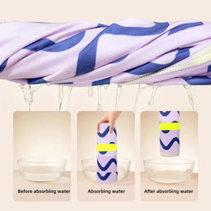 Toalla de Playa Redonda con Capucha para Niños, con Diseño de Personajes, Rayas Azules y Rosas en Relieve, con Logotipo Personalizado de Alta Calidad, con Cierre y Bolsillo - Product Image 4