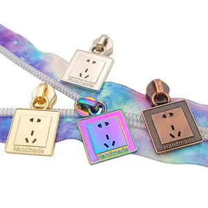 New Design Fancy Zipper Pull Handbag Accessory Rainbow Zipper Slider Head For Clothes