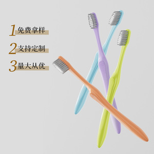 Cepillo de dientes de hotel con cerdas suaves, paquete individual para viajes y uso en alojamientos. - Product Image 1