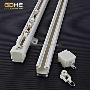 Transforma tu Espacio con la Riel de Cortina Plegable en S de Aleación de Aluminio con Rodillo y Accesorios de Cinta para Cortina con WIFI - Product Image 1