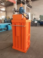 Kleine Vertikale Halbautomatische Hydraulische Ballenpresse Holzkiste 4-7 Ballen/Std Kapazität für Haushaltsabfälle Lebensmittel Plastiktüten