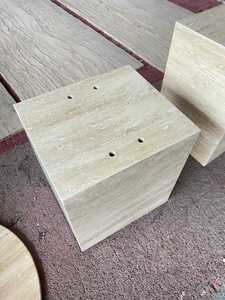 Piedistallo in <span class=keywords><strong>Travertino</strong></span> a Cubo con Angoli Smussati Personalizzato, Espositore in Pietra Naturale Beige per Decorazioni di Hall e Mostre - Product Image 4