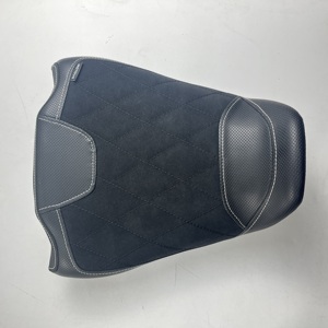 Asiento de Motocicleta de Cuero Negro con Costuras Blancas, Repuesto Nuevo para Honda CBR <span class=keywords><strong>650R</strong></span> 2024-2025 - Product Image 1