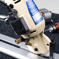 Machine de découpe de bord de matériau épais de coupeur d'extrémité de tissu de couteau rond de long manipulateur