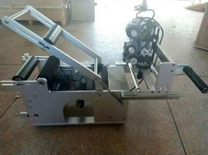 Etichettatrice rotonda MT-50 manuale dell'autoadesivo della bottiglia con il codificatore della data - Product Image 2