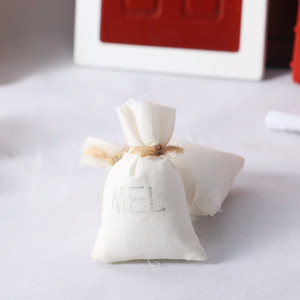 Sac en tissu miniature pour maison de poupée, scène de jeu alimentaire miniature de Noël, accessoires pour poupée figurine Ob11 - Product Image 4