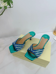 Zapatos Jimmy de Alta Calidad y Moda con Acabado Satinado Metálico, Punta Cuadrada, Tacones Altos Delgados, Fáciles de Poner y Quitar - Product Image 2