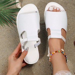 Sandalias planas de verano con punta redonda y parte superior de PU para mujer, pantuflas de playa suaves a juego con los colores para uso en exteriores. - Product Image 1