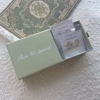 Boîte d'emballage de bijoux de luxe personnalisée avec logo en relief ou en creux, boîte cadeau pour bijoux pour les petites entreprises, vente en gros