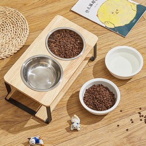 Support en bois pour gamelles de chat, double gamelle en céramique, support incliné pour gamelles de chat avec protection du cou, support anti-renversement pour gamelles d'animaux - Product Image 4