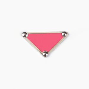 Étiquettes métalliques personnalisées de haute qualité 2026 en rouleau, gaufrées 3D, écologiques, pour sacs à main et accessoires vestimentaires - Product Image 3