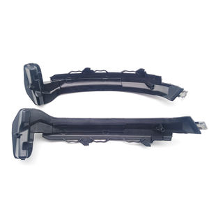 Autodragons Lentille Fumée LED Miroir Latéral Clignotants Bande Indicateur Dynamique Séquentielle Fit pour TT TTS R8 TTRS Couleur Ambre - Product Image 2