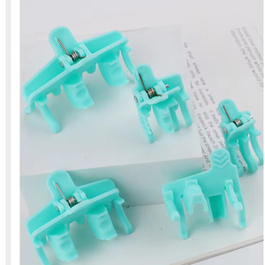 4 Kapsels Beschikbaar Mooi Ontworpen Hittebestendige Clips Eenvoudig Gebruik Krullend Haar Permanent Haarspelden Fabrieksleverancier Nieuw Product - Product Image 1