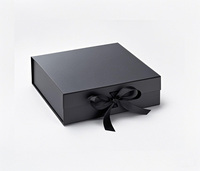 Boîtes d'emballage rigide pliable recyclables avec logo personnalisé Boîte cadeau magnétique noire en papier avec couvercle magnétique