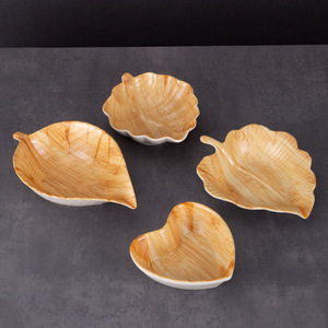 Assiettes en bois de forme irrégulière pour fondue, barbecue, snacks, vaisselle japonaise, usage hôtelier et pour fêtes - Product Image 3