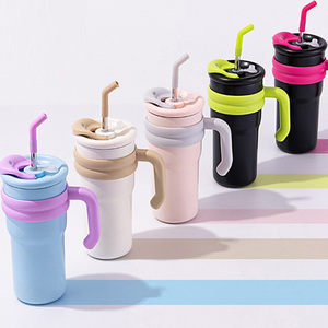 Venta al por mayor de vasos de café portátiles de acero inoxidable de 500ML y 700ML, con doble pared aislada al vacío, asa y pajita. - Product Image 2