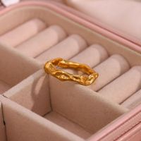 Bague minimaliste en acier inoxydable vintage géométrique martelée pour filles, étanche, cadeau de mariage, forme ondulée irrégulière, bague tendance