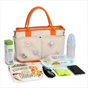 Bolsa de Viaje Impermeable de Poliéster para Mamá, 33*15*22cm, para Pañales, Ropa y Juguetes - Product Image 2