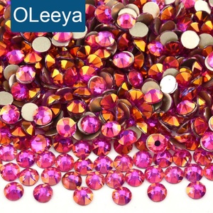 Strass en verre cristal Oleeya 2088 Premium, 8 grands et 8 petits facettes, dos plat, non thermocollants, pour décoration - Product Image 1