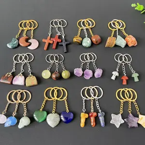 Özel Şifa Taşları Kristal El Sanatları Cilalı Taş Anahtarlıklar Karışık Çeşitli İşlemeli Doğal Kuvars Kristal Anahtarlıklar Hediyelik - Product Image 1