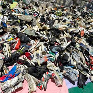 Venta al por mayor de zapatillas deportivas de segunda mano los hombres de Marca mixta de un grado Premium Original usado zapatos - Product Image 3