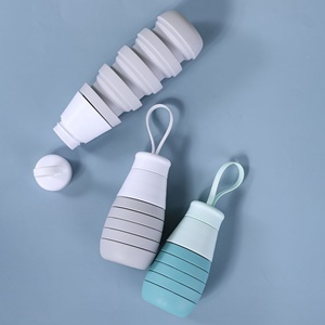 Bouteille d'eau créative pour sports de plein air, portable, pliable, télescopique, en silicone, avec poignée, personnalisable, en gros - Product Image 1