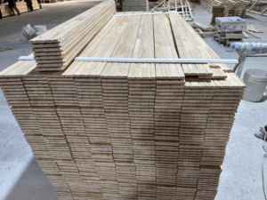 Tablas de Madera de Pino Personalizadas al por Mayor de Fábrica, Tiras de Madera, Molduras de Madera, Tablas de Madera Planas - Product Image 2