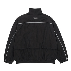 Veste coupe-vent personnalisée en polyester et nylon pour homme, impression numérique, noir et gris, fermeture éclair intégrale, col montant, veste de sport de qualité supérieure - Product Image 2