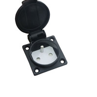 Prise d'extension industrielle étanche IP44 de norme européenne avec connexion à vis de type carte intégrée 16A 250V
