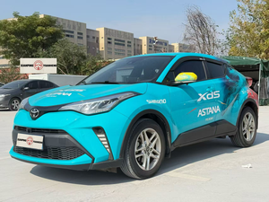 Popular y Asequible <span class=keywords><strong>Toyota</strong></span> <span class=keywords><strong>C</strong></span>-<span class=keywords><strong>HR</strong></span> Usado del <span class=keywords><strong>2022</strong></span> Equipado con <span class=keywords><strong>C</strong></span>ámara de Visión Trasera para Giro a la Izquierda, Transmisión Automática, Bajo <span class=keywords><strong>Precio</strong></span> - Product Image 2